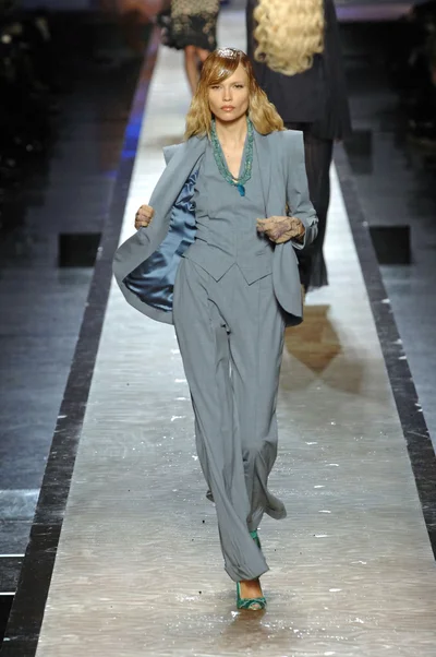 Look 9